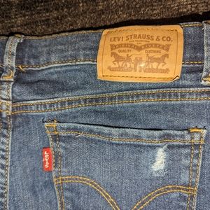 Levi woman's Jeans
